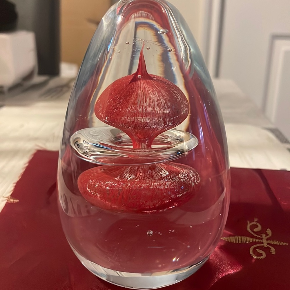 Beautiful Glass Paper Weight